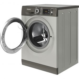 Hotpoint freestanding front loading washing machine: 9kg
