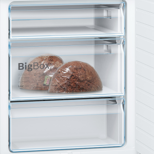 Bosch KGE49AWCAG, Free-standing fridge-freezer with freezer at bottom